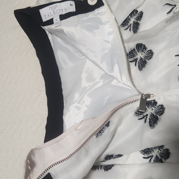 TALBOTS Elegant Black and White Floral Skirt Size 12 butterflies design - Picture 7 of 15